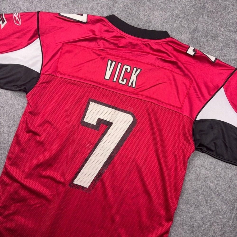 VTG Atlanta Falcons Jersey Mens Medium Red Michael Vick NFL Reebok On Field Y2K